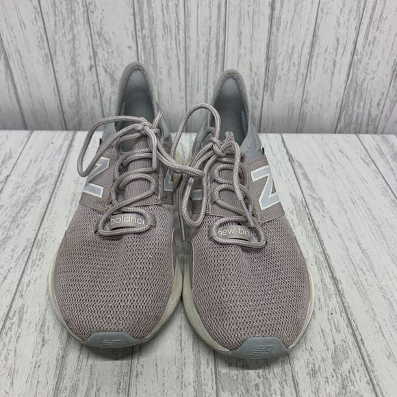 Womens Size 7 New Balance Fresh Foam Sneakers - Picture 2 of 6